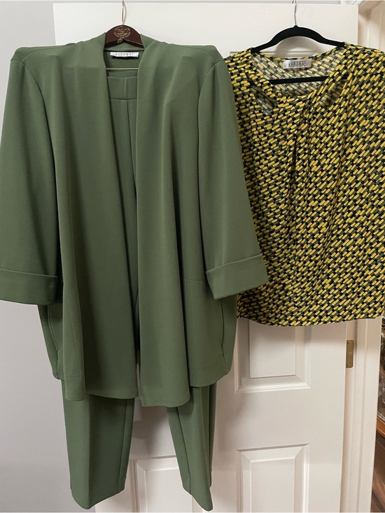Kasper Jackets & Blazers - Kasper Olive Green swing jacket, trousers and Geometric Yellow, Black Top Set